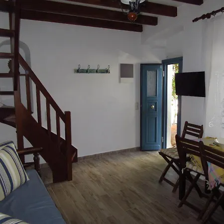 Magnificent Traditional House In The Centre Of Naxos Holiday home