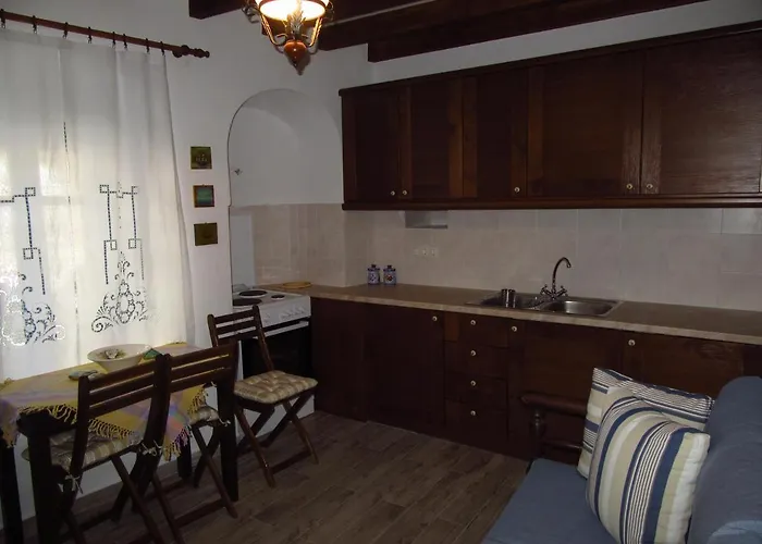 Magnificent Traditional House In The Centre Of Naxos *