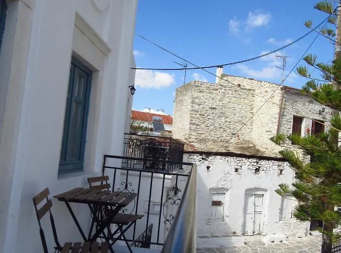 Magnificent Traditional House In The Centre Of Naxos Khalkíon